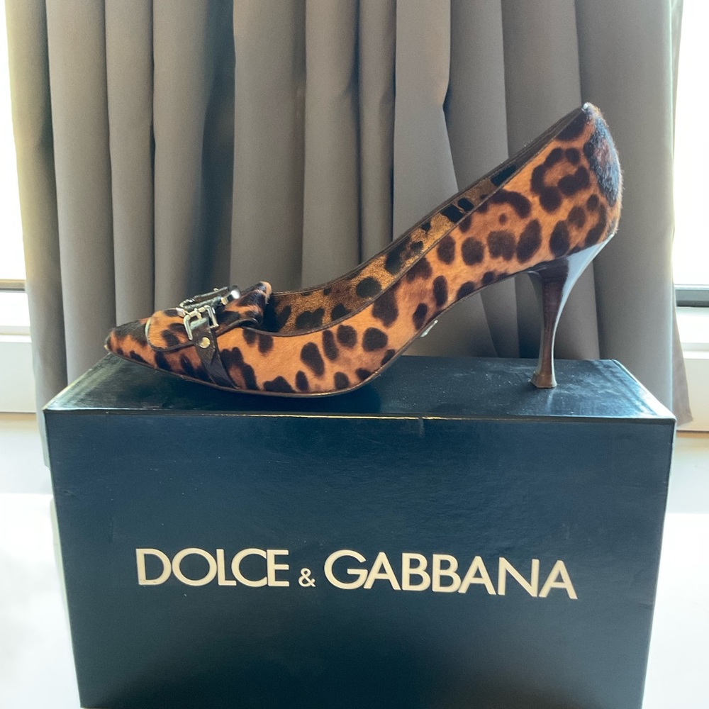 Dolce & Gabbana pony hair leopard pump